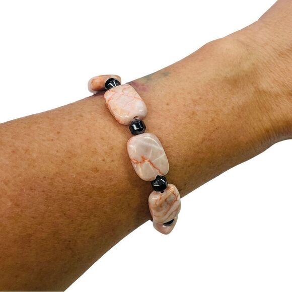 Handmade Pink Marble Jasper Toggle Bracelet with Hematite - Picture 7 of 10